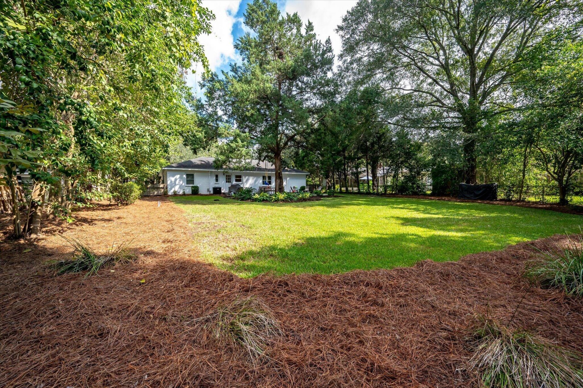1325 Saint Clair Drive Photo 24