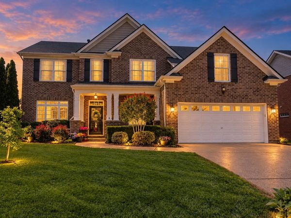 3015 Cairns Dr W, Mount Juliet, TN 37122