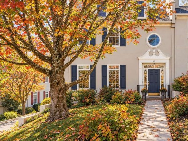 107 Paces Run SE, Unit 107, Atlanta, GA 30339