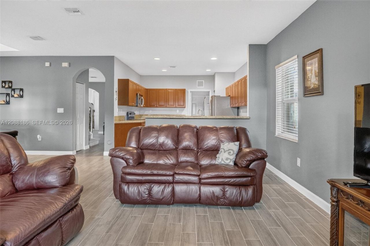 159 NE 36th Ter, Homestead, FL 33033 Photo