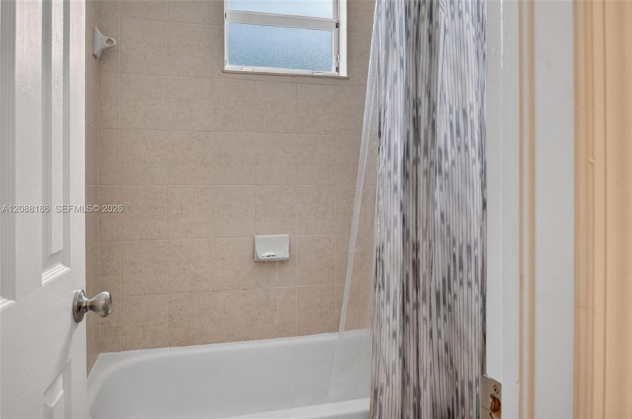 159 NE 36th Ter, Homestead, FL 33033 Photo