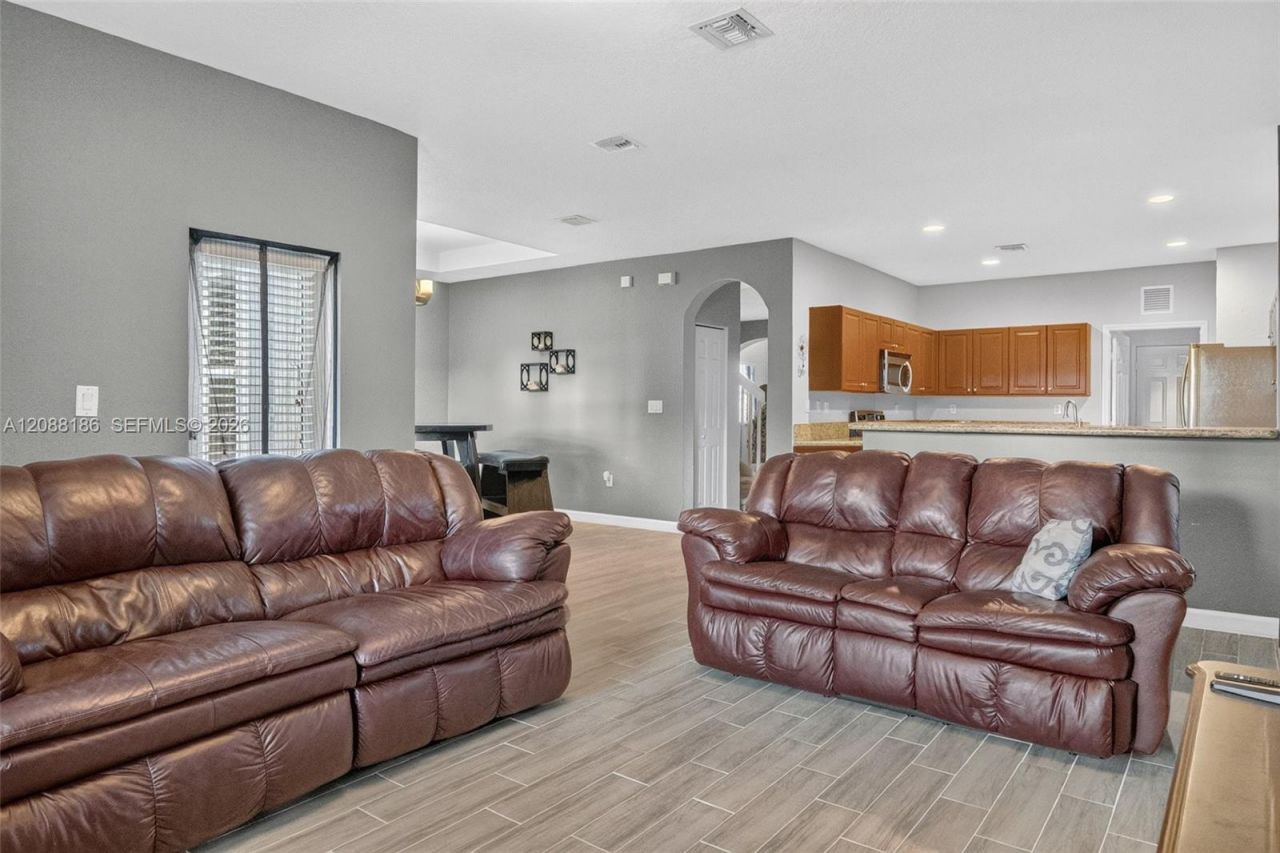 159 NE 36th Ter, Homestead, FL 33033 Photo