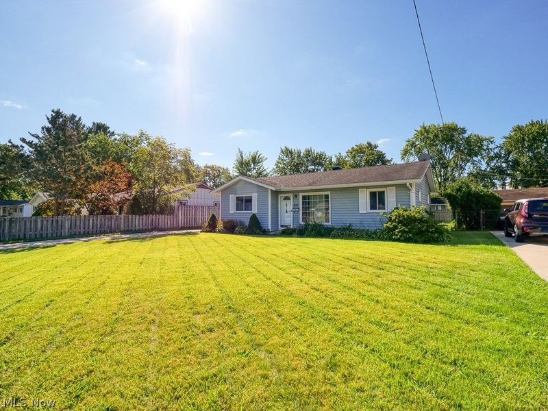 455 Birchwood Drive , Berea, OH 44017 Photo 3