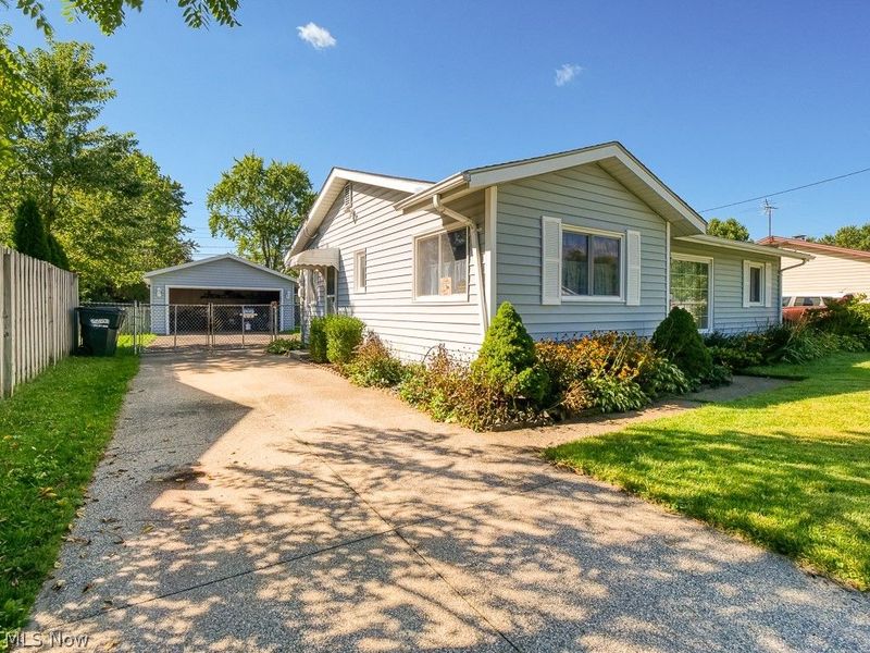 455 Birchwood Drive , Berea, OH 44017 Photo 4