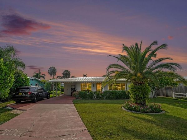 818 THE RIALTO , VENICE, FL 34285