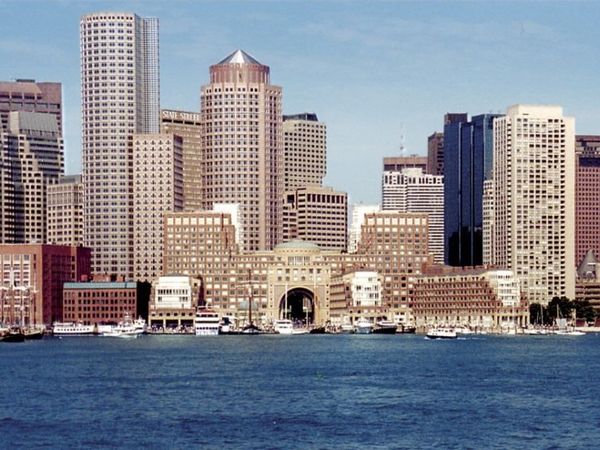 20 Rowes Wharf, Unit 701, Boston, MA 02110