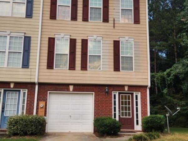 1736 Redan E, Lithonia, GA 30058