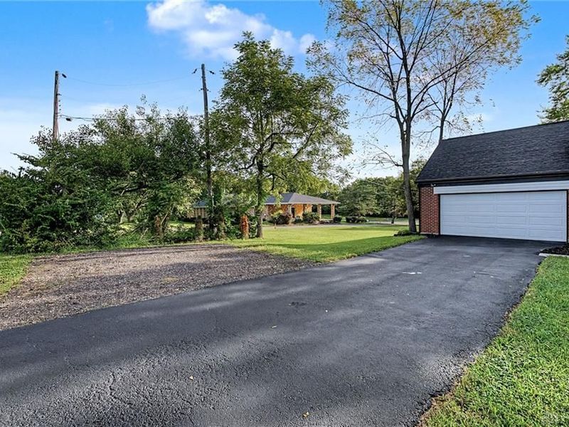 5804 Basore Road, Dayton, OH 45415 Photo 4