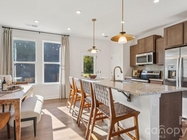 7611 Ethora Way , Charlotte, NC 28216