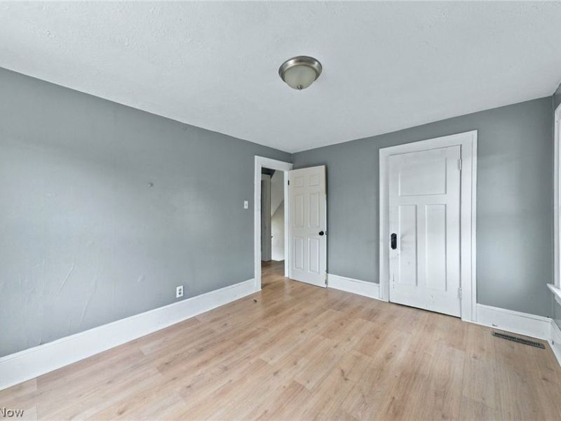 1013 Celina Avenue, Akron, OH 44307 Photo 20