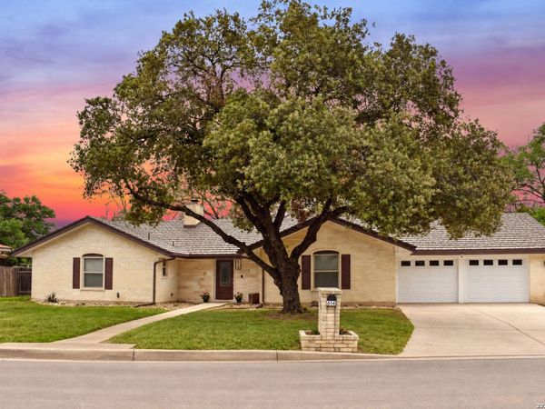 614 MOORSIDE DR, Windcrest, TX 78239