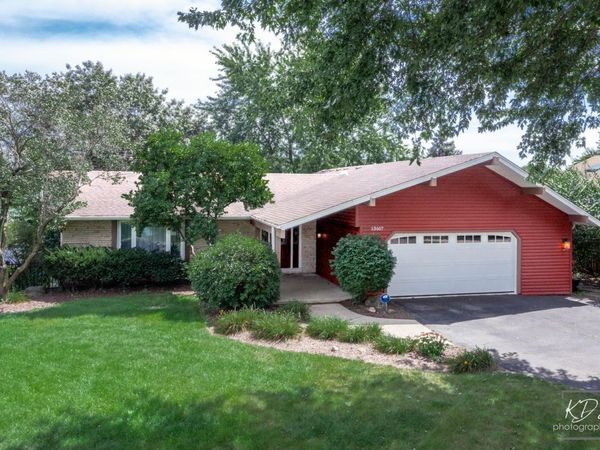 13607 S Lake Drive , Plainfield, IL 60544