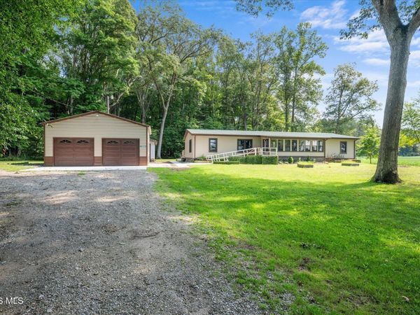 11555 Manore Road , Grand Rapids, OH 43522
