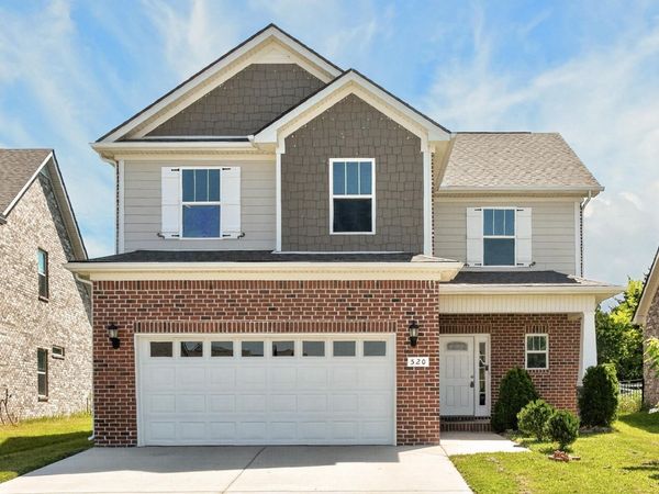 520 Sunflower Dr , Smyrna, TN 37167