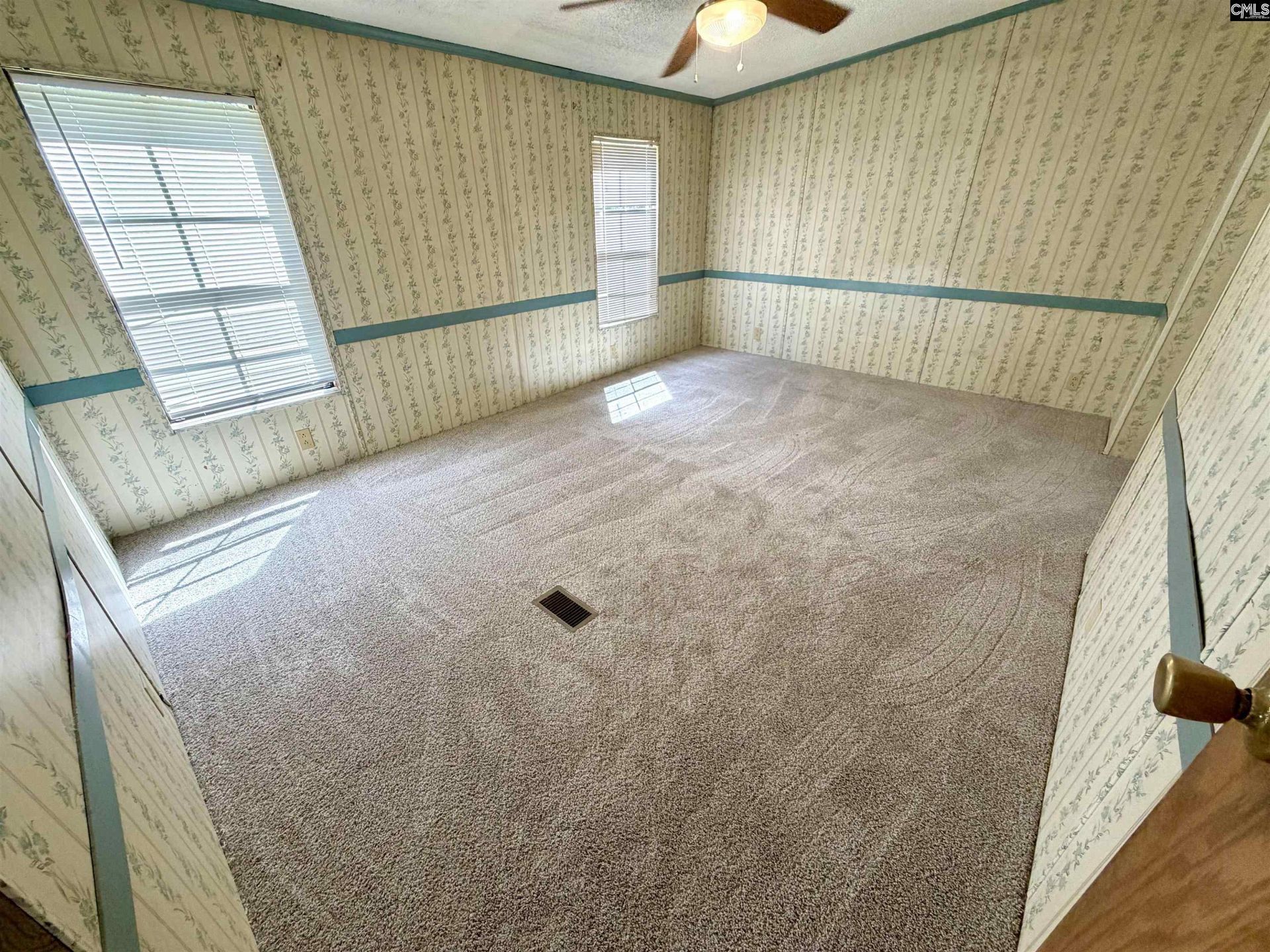1400 Toms Creek Road  Photo 16