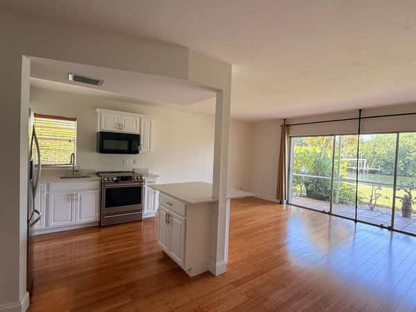 342 Southwind Drive, Unit 101, North Palm Beach, FL 33408
