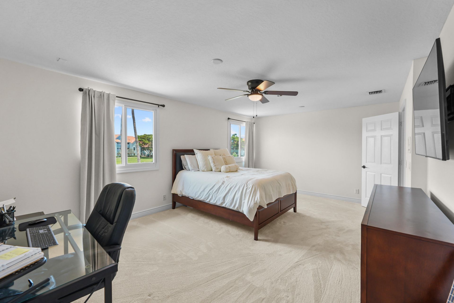 1237 Avondale Lane, West Palm Beach, FL 33409 Photo