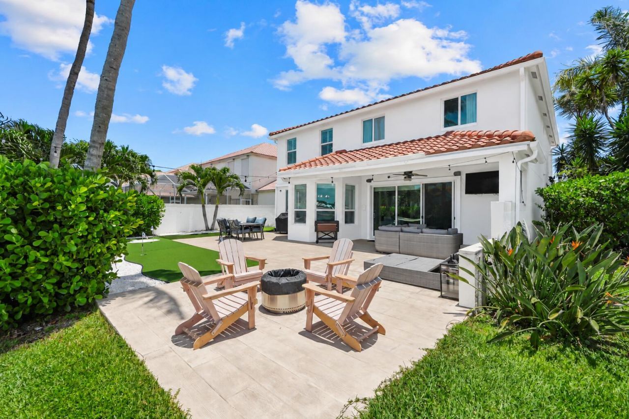 1237 Avondale Lane, West Palm Beach, FL 33409 Photo