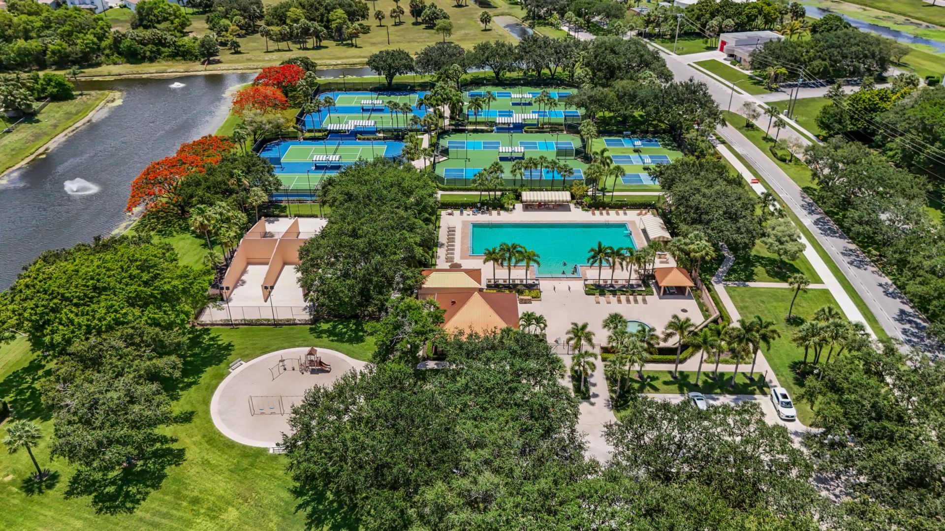 1237 Avondale Lane, West Palm Beach, FL 33409 Photo