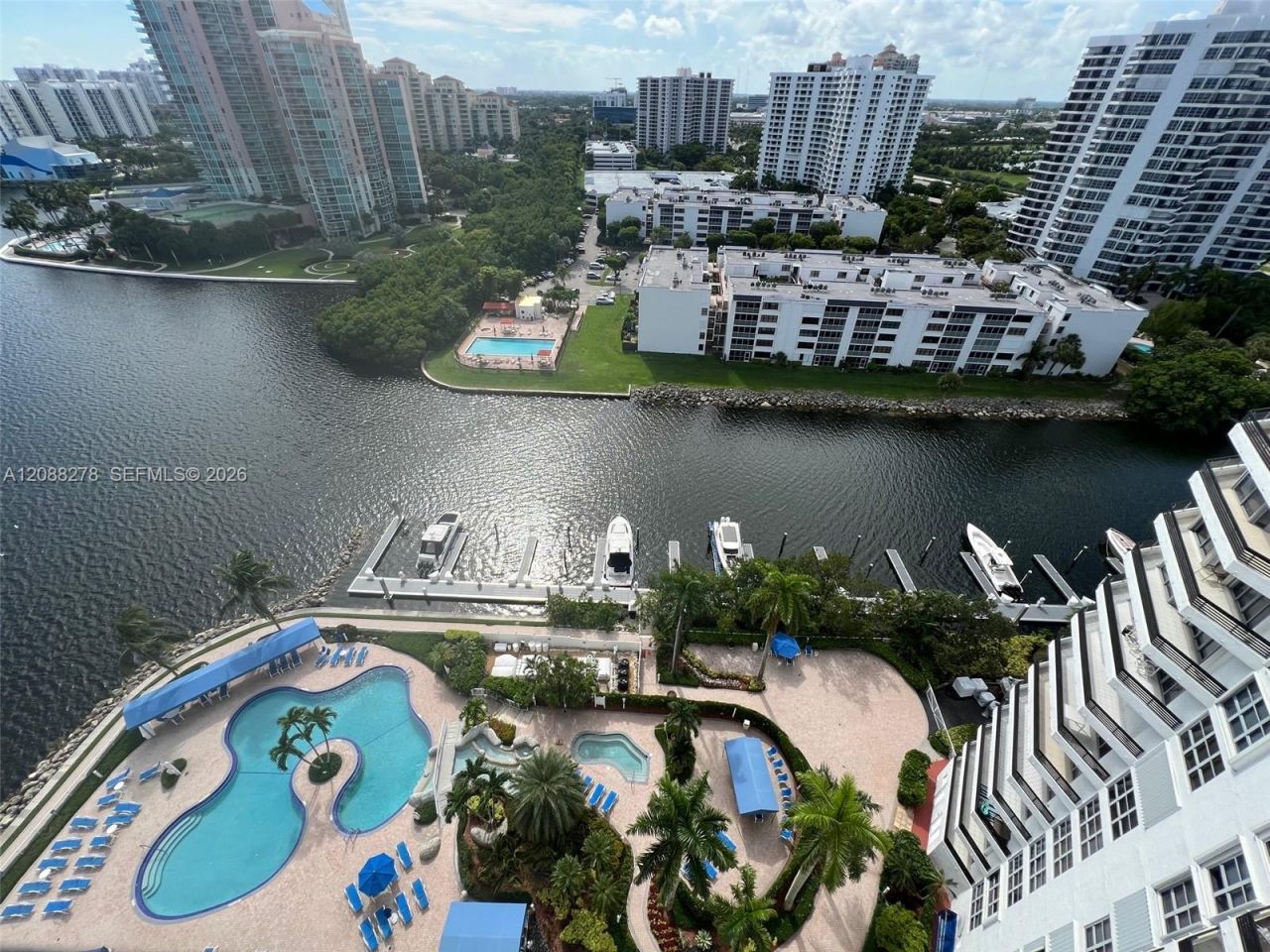 3530 Mystic Pointe Dr, Unit 1903, Aventura, FL 33180 Photo