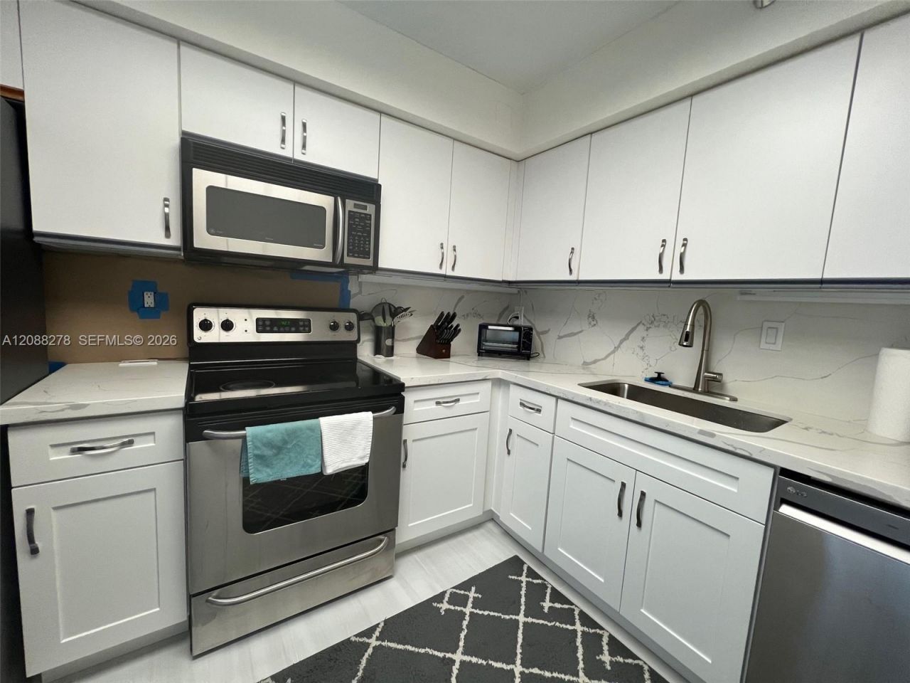 3530 Mystic Pointe Dr, Unit 1903, Aventura, FL 33180 Photo