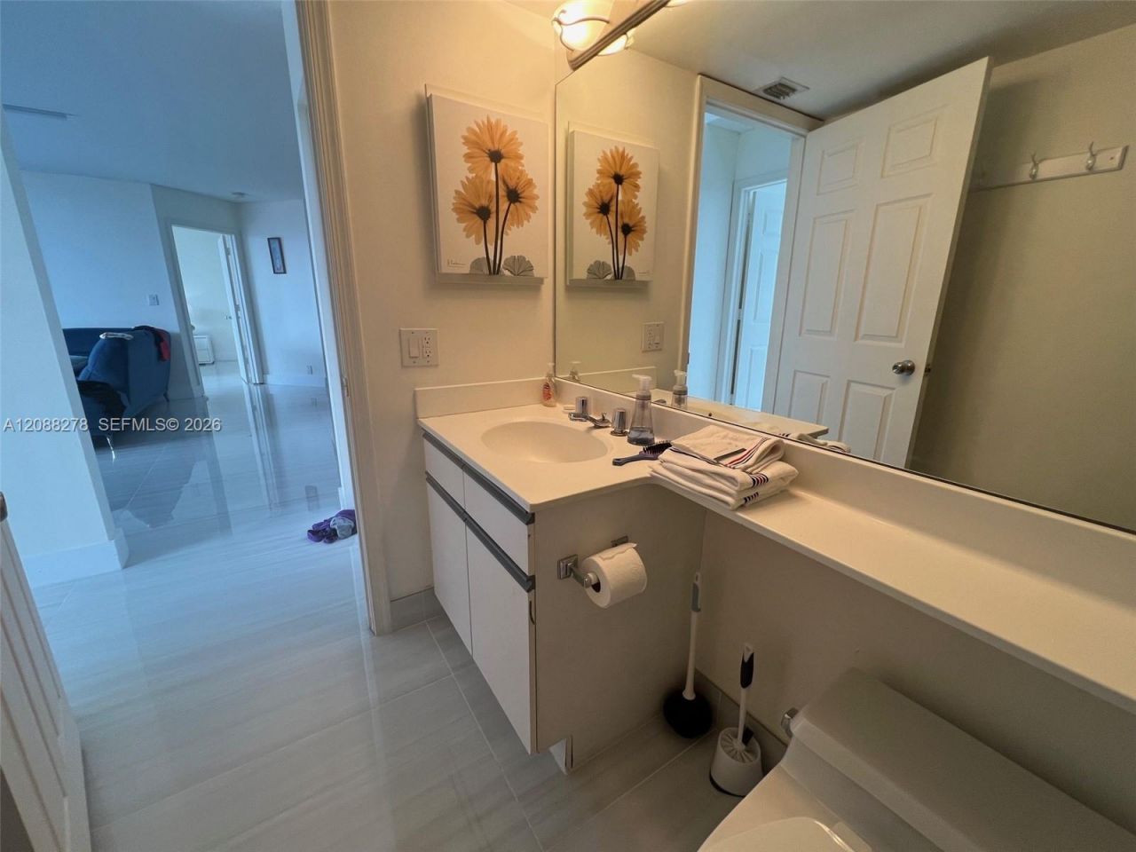 3530 Mystic Pointe Dr, Unit 1903, Aventura, FL 33180 Photo