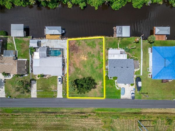 BAY DRIVE , GIBSONTON, FL 33534