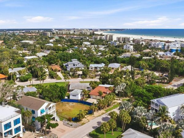 5375 CALLE FLORIDA , SARASOTA, FL 34242