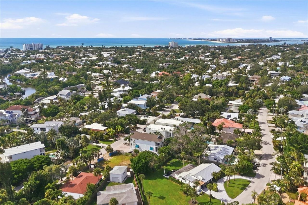 5375 Calle Florida, Sarasota, FL 34242 Photo