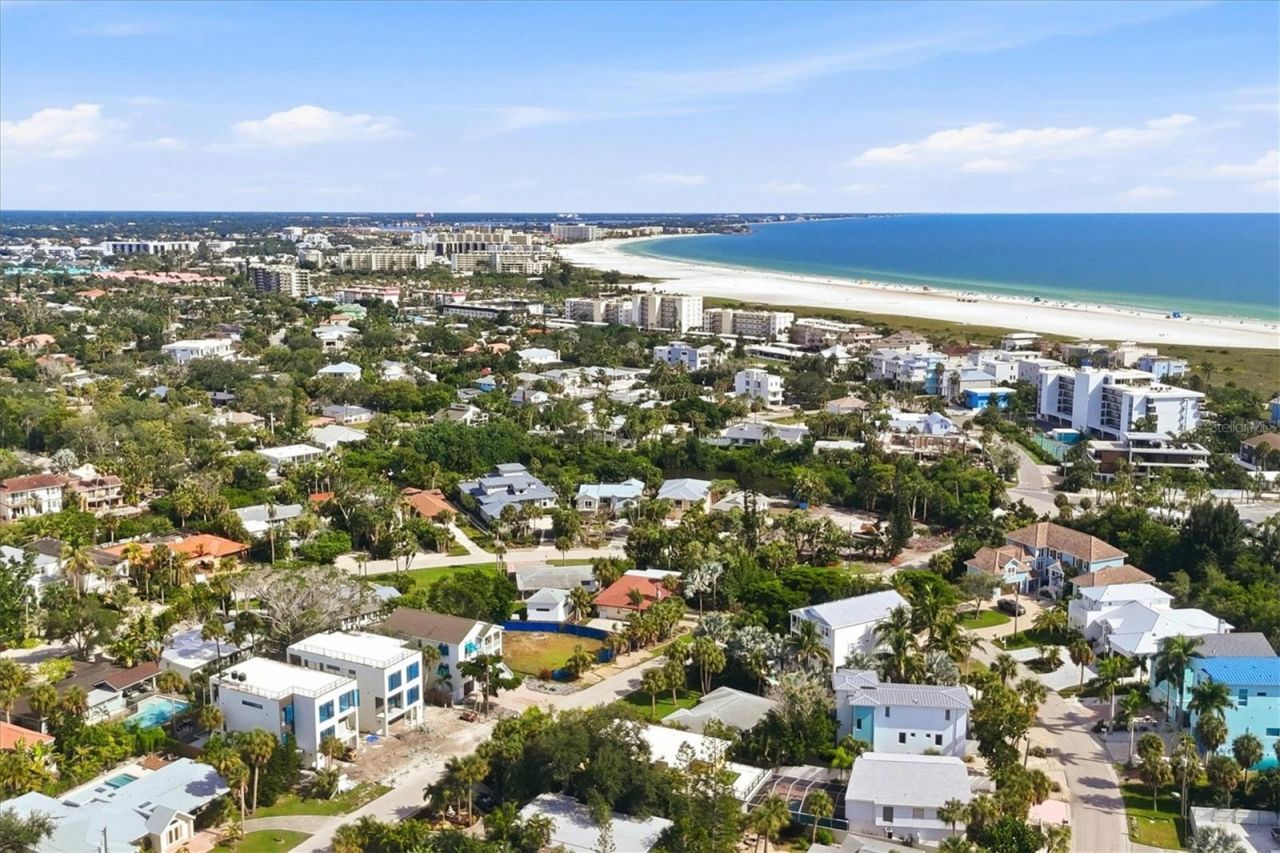 5375 Calle Florida, Sarasota, FL 34242 Photo