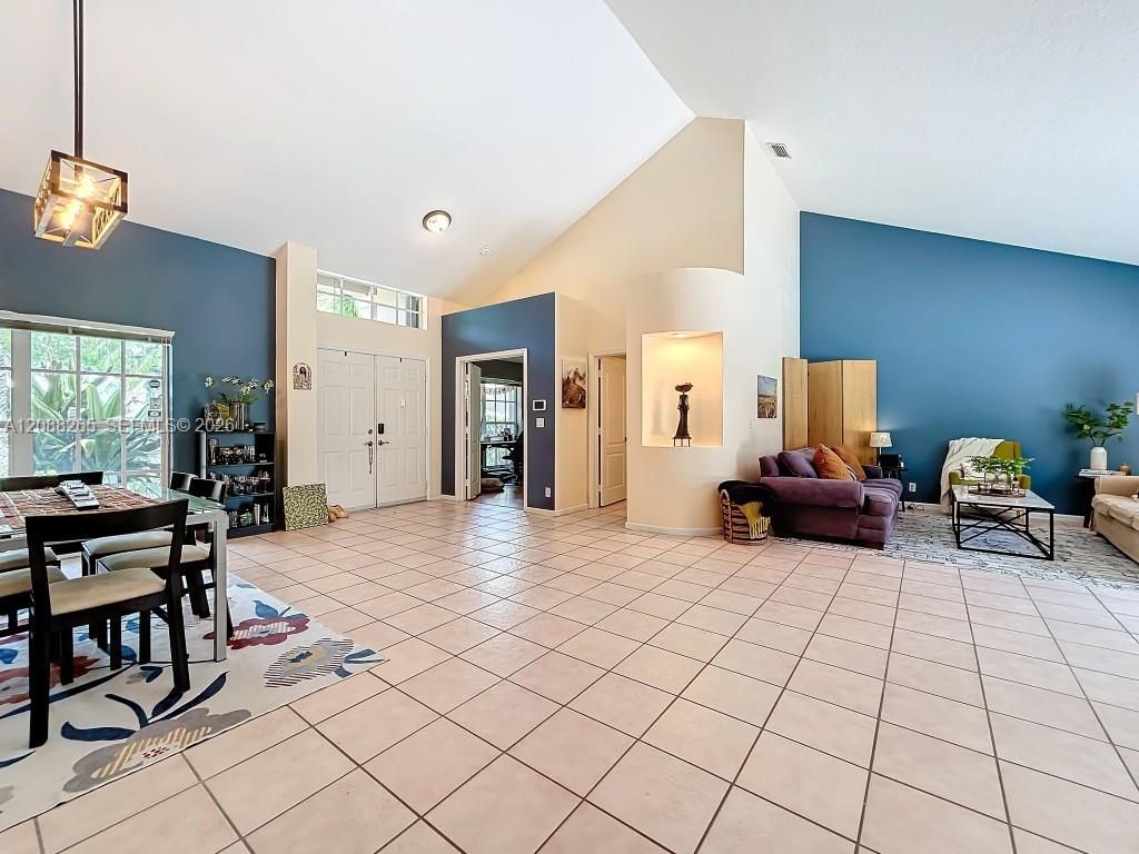 1342 NW 195th Ave, Pembroke Pines, FL 33029 Photo