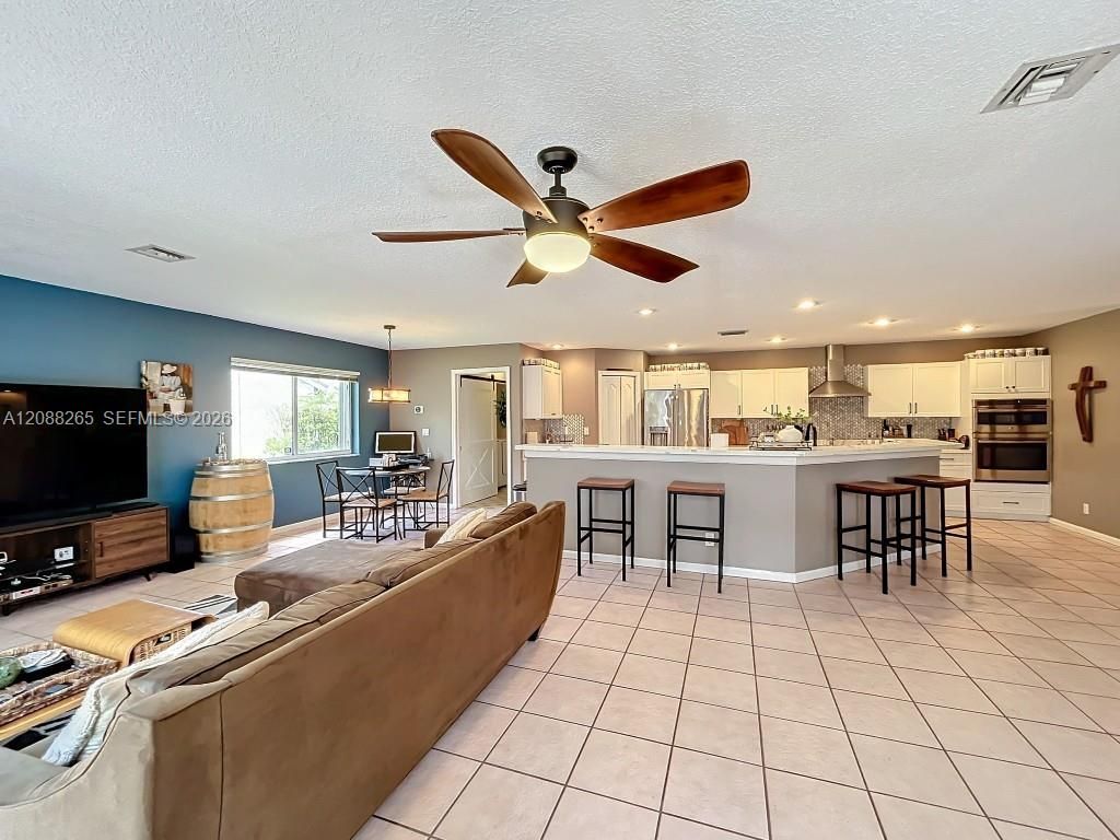 1342 NW 195th Ave, Pembroke Pines, FL 33029 Photo