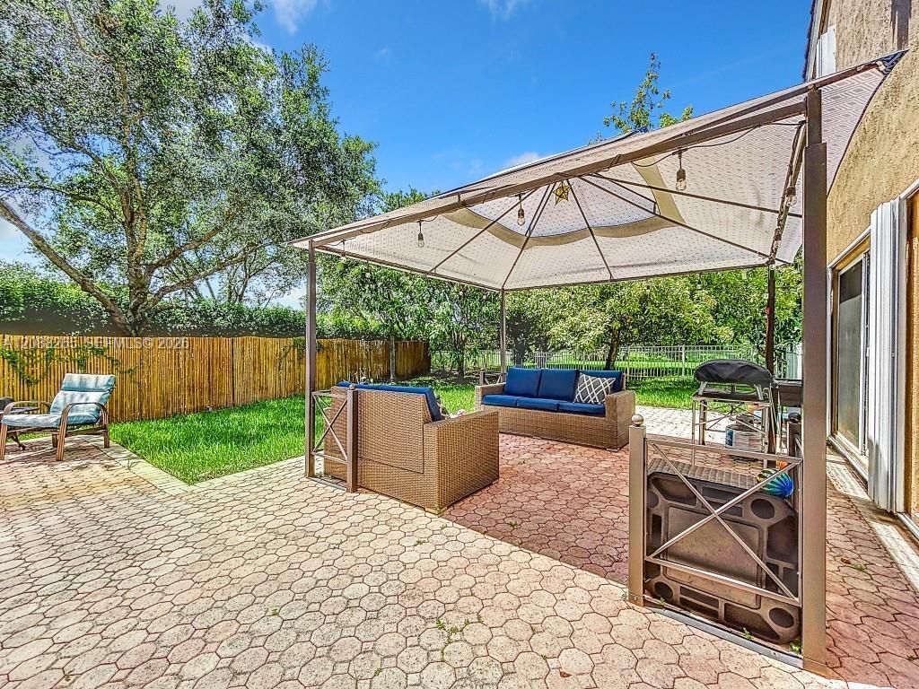 1342 NW 195th Ave, Pembroke Pines, FL 33029 Photo