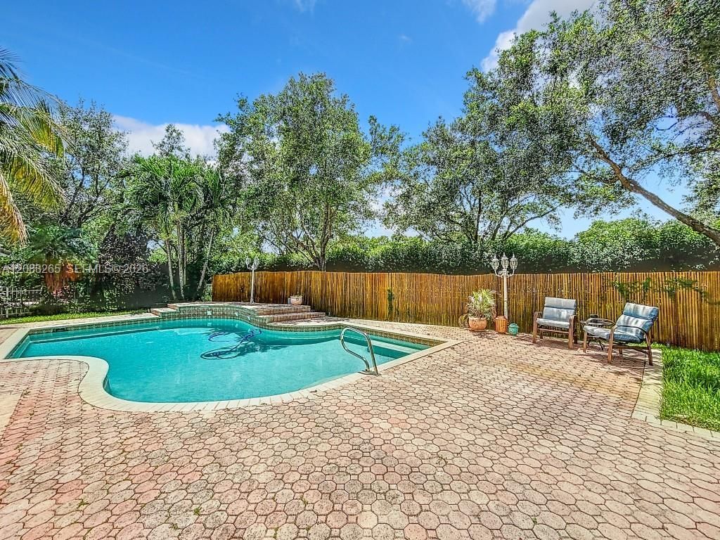 1342 NW 195th Ave, Pembroke Pines, FL 33029 Photo