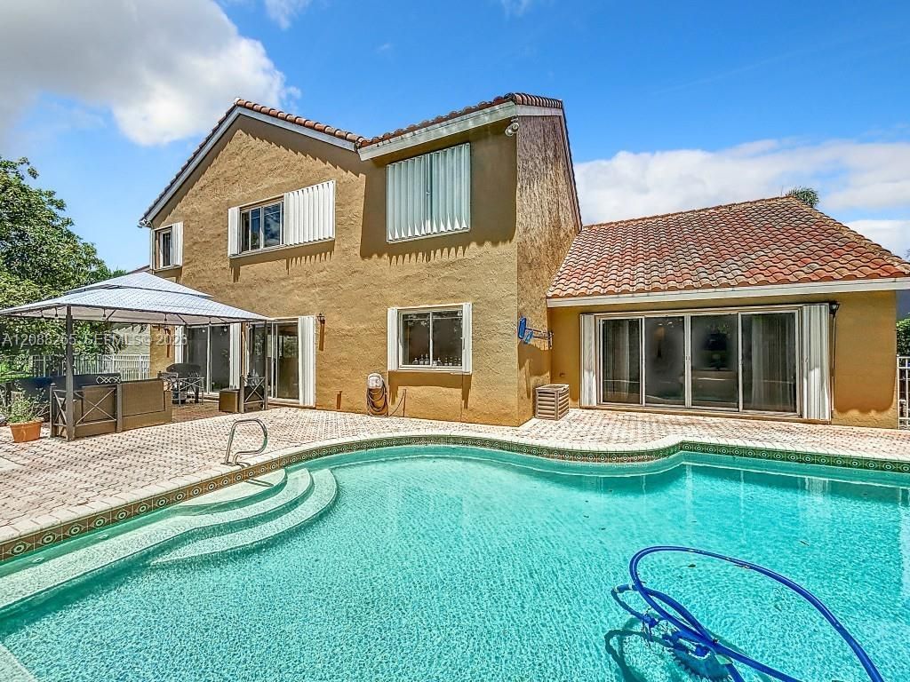 1342 NW 195th Ave, Pembroke Pines, FL 33029 Photo