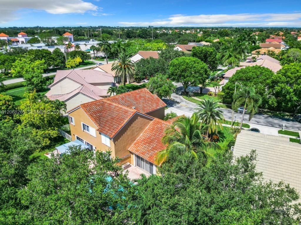 1342 NW 195th Ave, Pembroke Pines, FL 33029 Photo