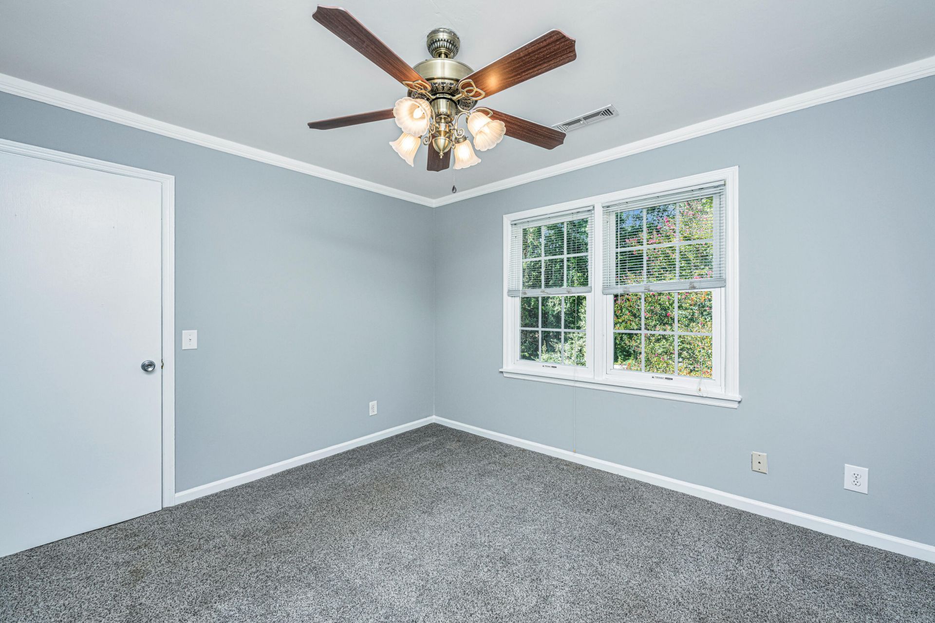 937 Cottingham Drive Photo 23