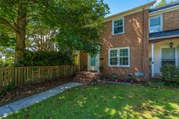 937 Cottingham Drive photo 4
