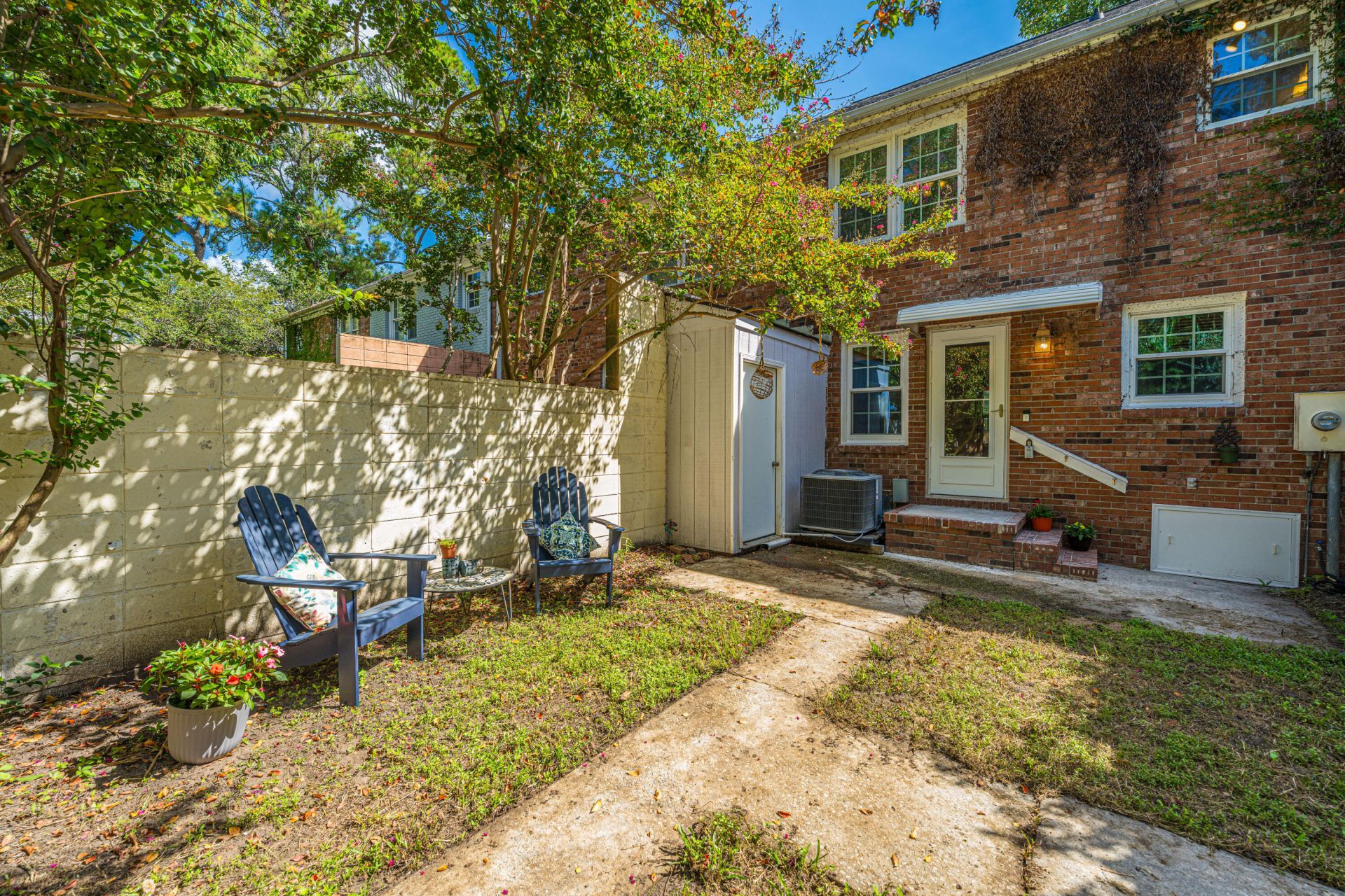 937 Cottingham Drive Photo 37