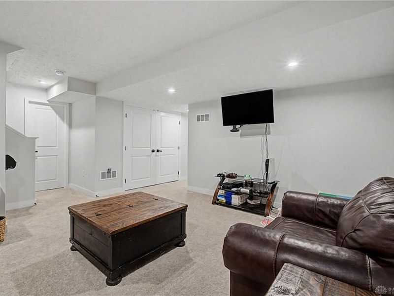 1071 Brooke Ln, Xenia, OH 45385 Photo 44