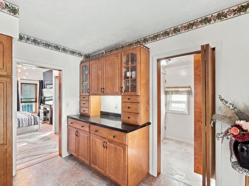 471 E Center Street, West Mansfield, OH 43358 Photo 11