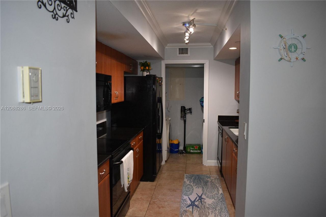 Please Call For Address, Unit 524, Miami Beach, FL 33141 Photo