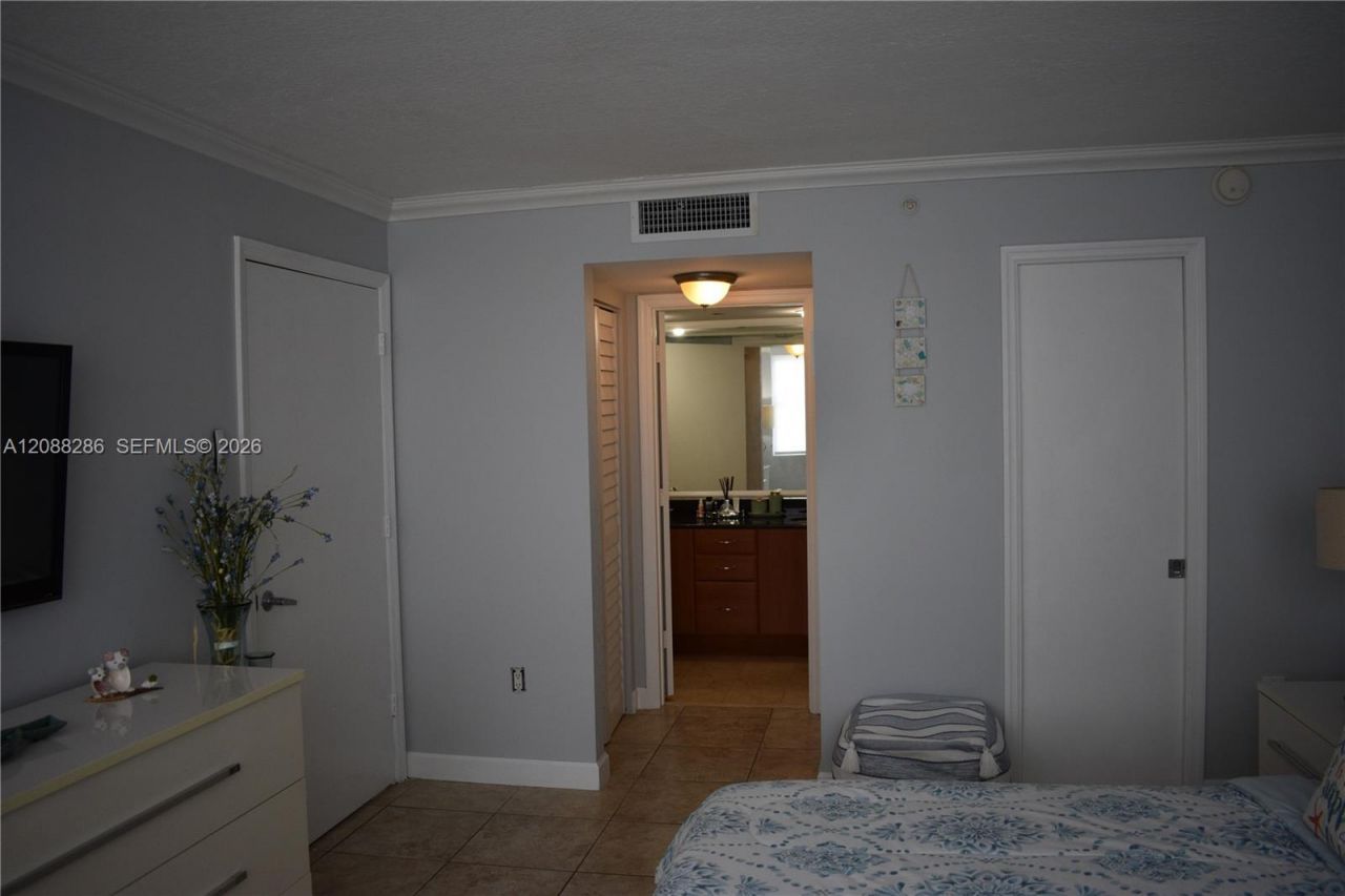Please Call For Address, Unit 524, Miami Beach, FL 33141 Photo