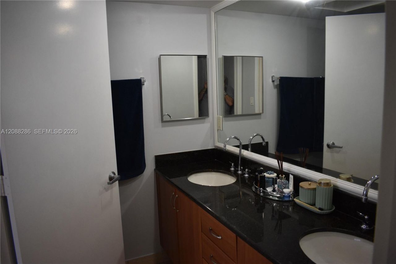 Please Call For Address, Unit 524, Miami Beach, FL 33141 Photo