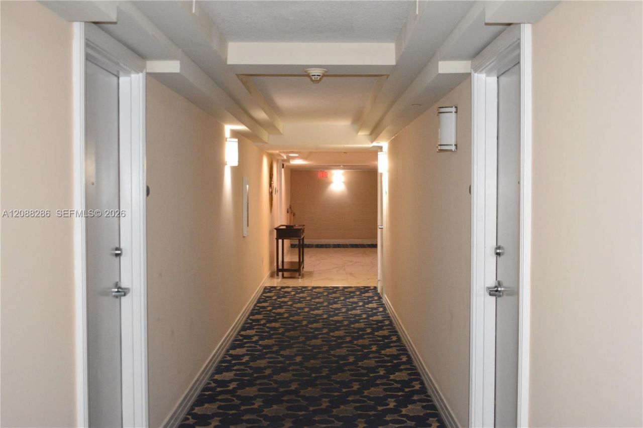 Please Call For Address, Unit 524, Miami Beach, FL 33141 Photo