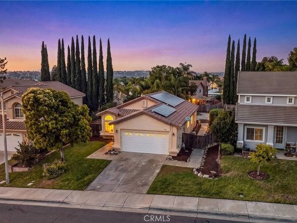 33298 Avenida Bicicleta, Temecula, CA 92592
