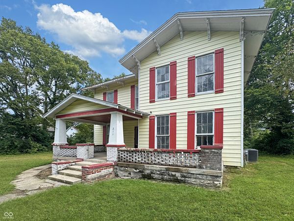 211 S Bloomington Street, Greencastle, IN 46135