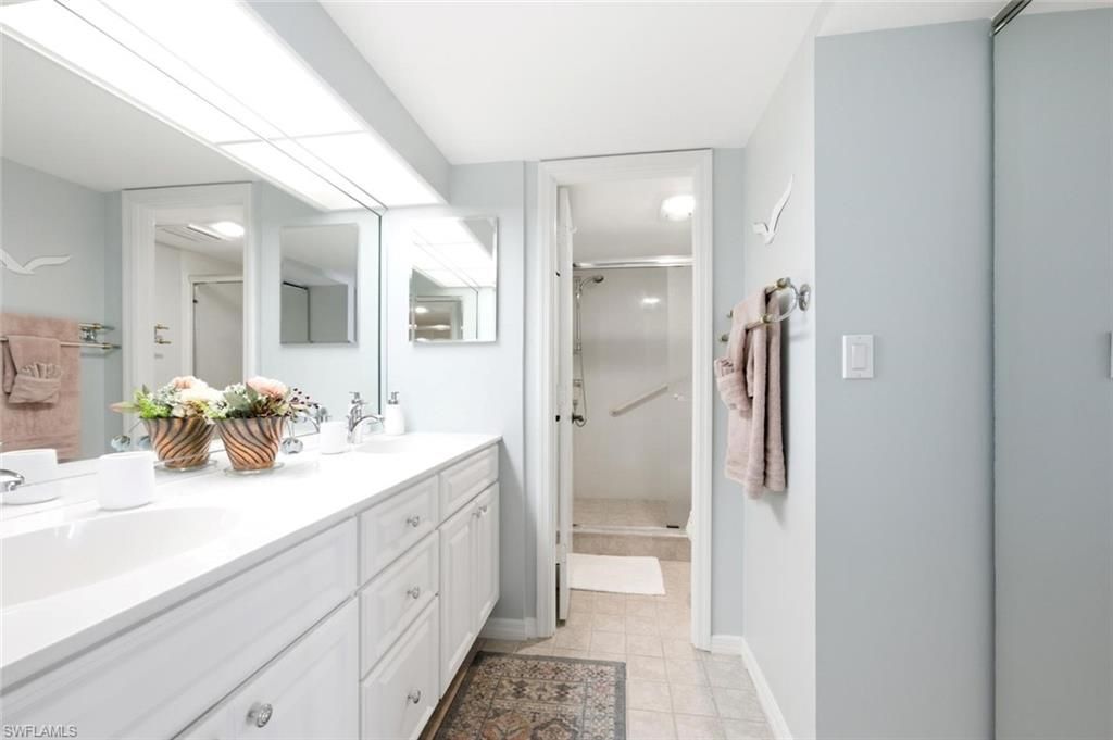 3215 Gulf Shore Blvd N, Unit 508N, Naples, FL 34103 Photo