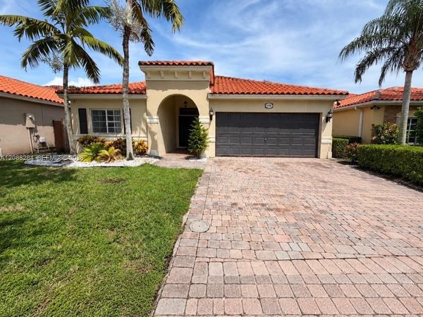 1735 NE 36th Ave , Homestead, FL 33033