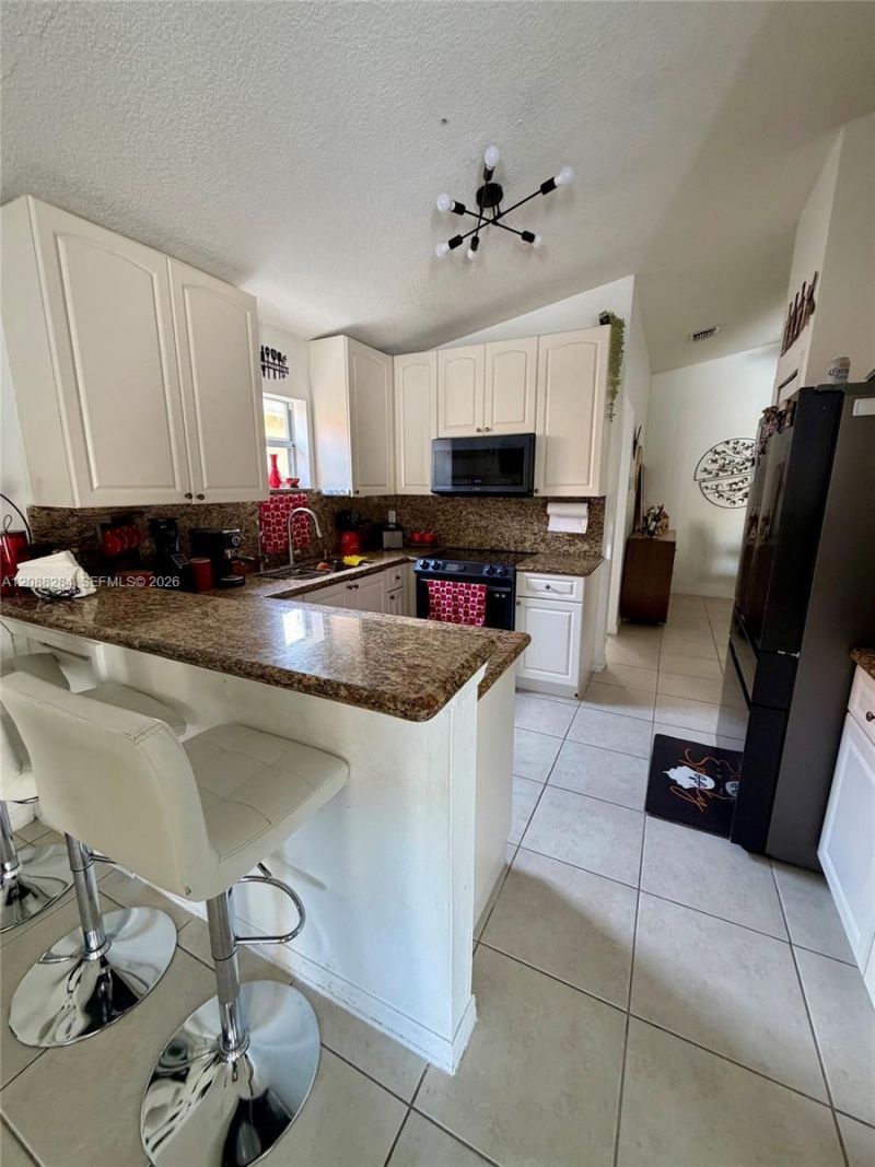 1735 NE 36th Ave, Homestead, FL 33033 Photo